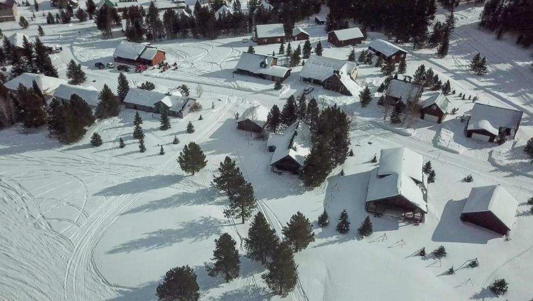 Yellowstone Cozy Caldera Cabin Island Park Exterior photo