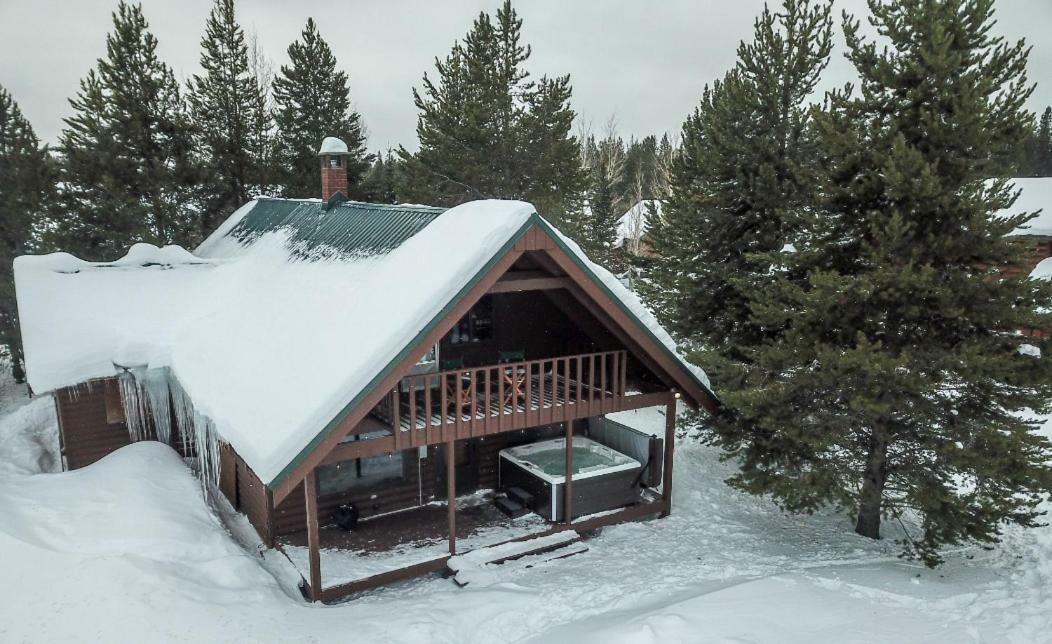 Yellowstone Cozy Caldera Cabin Island Park Exterior photo